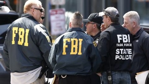 FBI, iCloud'u hackleyenlerin peşine düştü!