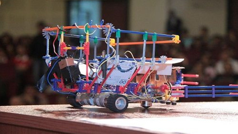 Türkiye’deki robot severler yine İzmir’de toplanıyor