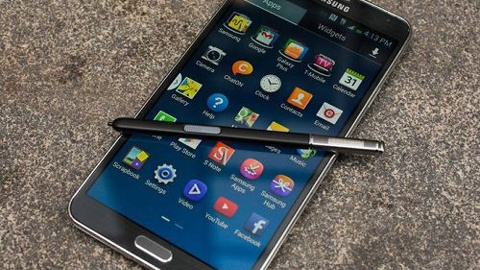 Galaxy Note 3 için Android 4.4.4 güncellemesi başladı