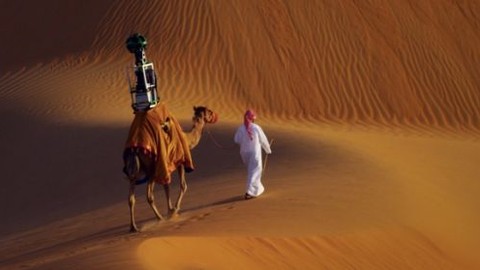 Google Street View Arap çöllerine deve ile girdi! (Video)