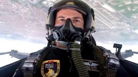 İngilizleri çıldırtan Solo Türk pilotu Yusuf Kurt, gönülleri fethetti-Video
