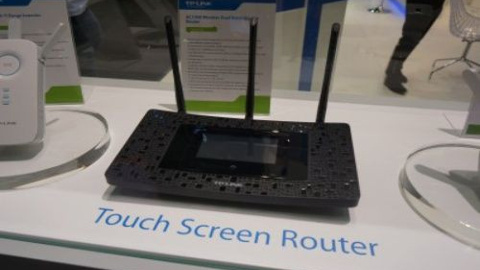 TP-LINK dokunmatik ekranlı Touch P5 isimli Router'ini tanıttı!