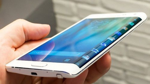 Samsung, Galaxy Note 5 Edge'i (ya da Note Edge 2) test etmeye başladı