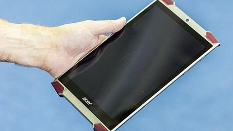 Acer, Intel Atom X7 işlemcili Predator 8'in üretimine başladı