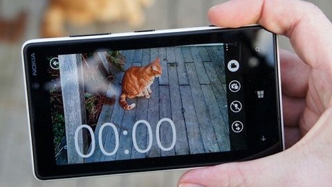 Lumia Camera uygulaması diğer Windows Phone telefonlarda çalıştırıldı