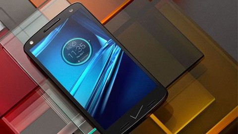 Motorola Droid Turbo 2 kırılmaz ekrana sahip! İşte kanıtı! (Video)