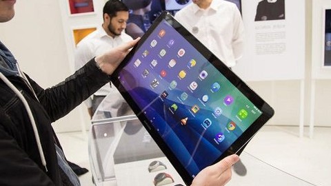 Samsung’un dev tableti resmen tanıtıldı: 18.4 inç ekran, 2.65kg ağırlık