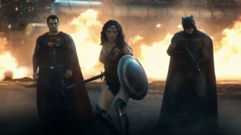 Batman Superman'e karşı 2.fragmanı başınızı döndürecek [Türkçe altyazı]