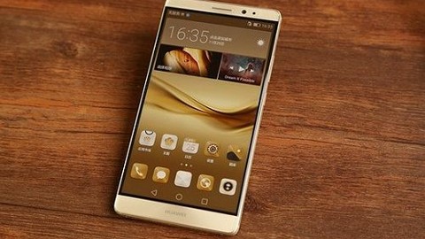 Göz dolduran Huawei Mate 8 kutusundan çıktı