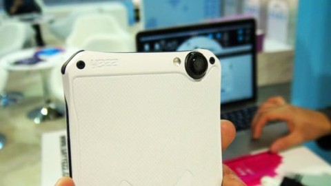 360 derece kameralı ilk akıllı telefon: YEZZ Sfera (Video)