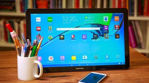 Samsung’un dev ekranlı tableti Galaxy View’ın fiyatı bir kez daha düştü