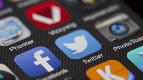 Mark Zuckerberg Twitter CEO’su olsaydı ne yapardı?