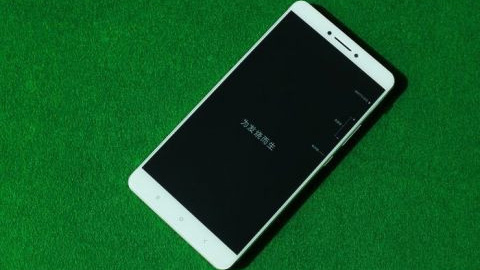 Xiaomi Mi Max'a yakından bakın!