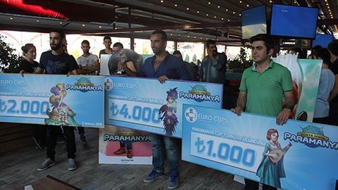 Paramanya 7.000 TL dağıttı