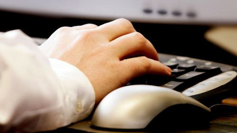 Kamu çalışanlarına internet yasağı geliyor