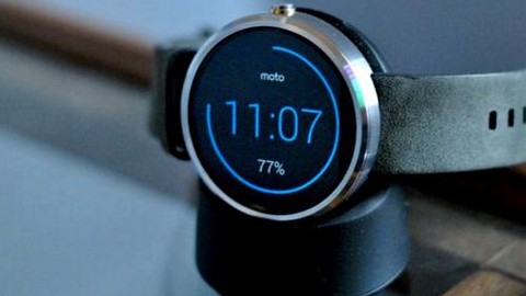 Moto 360, kullanıcılarını üzdü