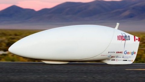 İnsan gücüyle hız rekoru kıran ilginç bisiklet Aerovelo Eta!