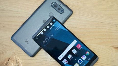 LG V20 bükme ve yanma testinde (Video)