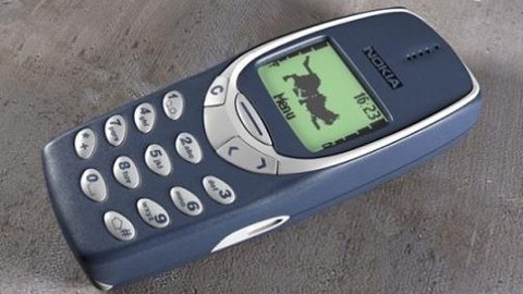 Nokia 3310'un yenik düştüğü vurulma testi (Video)