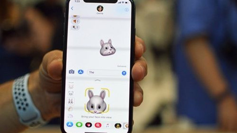 Apple, Animoji yüzünden davalık olabilir!
