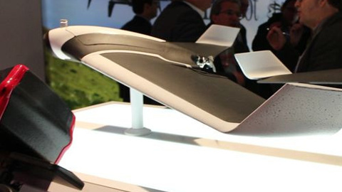 CES 2016: Parrot Disco Drone Ön İnceleme