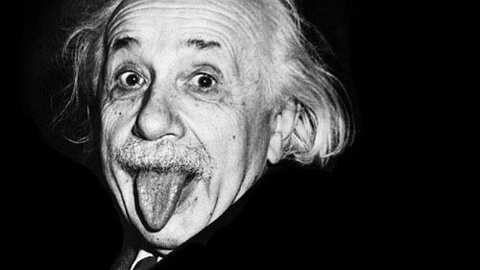 12 yaşındaki kız Albert Einstein ve Stephen Hawking'i solladı!