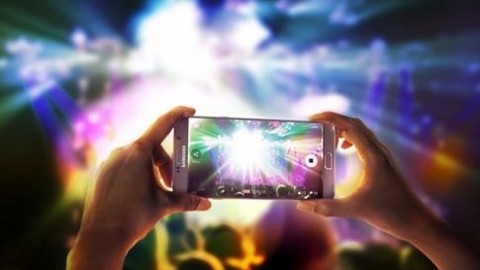 Galaxy Note 5 en iyi ekrana sahip akıllı telefon!
