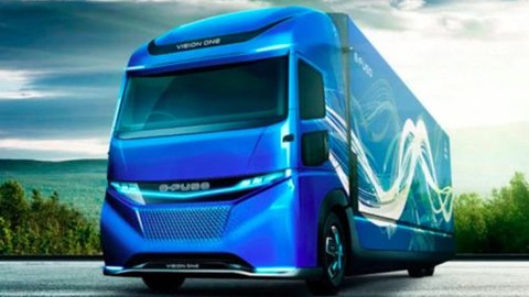 İşte Daimler'in elektrikli kamyonu!