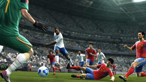 PES yapımcısından itiraf