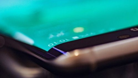 Galaxy S7 Edge sızdırıldı
