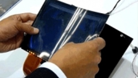 Toshiba'nın kağıt inceliğindeki yeni LCD Kas ekranı!