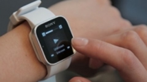 Sony Smartwatch görücüye çıktı!