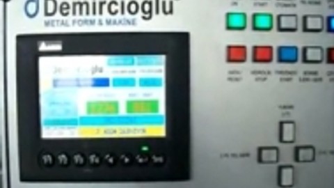 Tel bükme makinesi