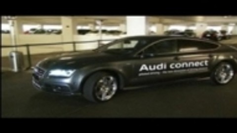 CES 2013: Sürücüsü olmayan araç Smartphone yardımıyla park ediyor