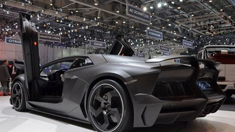 Bugatti Veyron, Lamborghini Aventador'a karşı