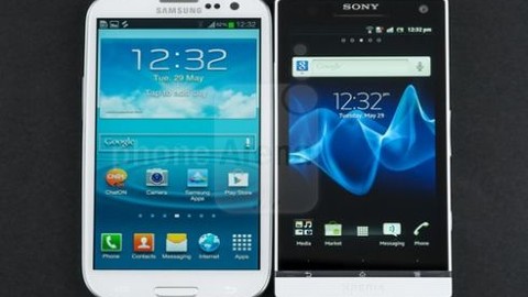 Samsung Galaxy S4 ve Sony Xperia Z1 Android