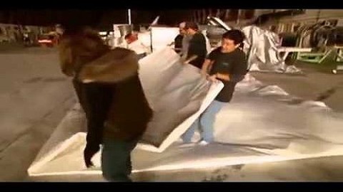 Futbol sahası büyüklüğünde bir kağıdı 11 kez katlamak