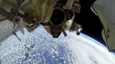 NASA, uzay yürüyüşü videosunu yayınladı
