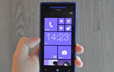 1348076522_htc8xhandson151020gallerypost.jpg