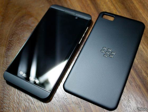 1360076511_blackberry-z10.jpg