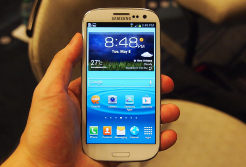 1341586229_samsung-galaxy-s3-hands-on-9.jpg