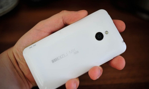 1342452903_meizu-mx-quad-core-pictures-hands-on-8.jpg