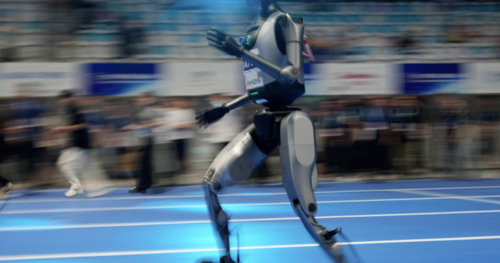 Akıllı telefon fiyatına robot tanıtıldı! - Resim : 1