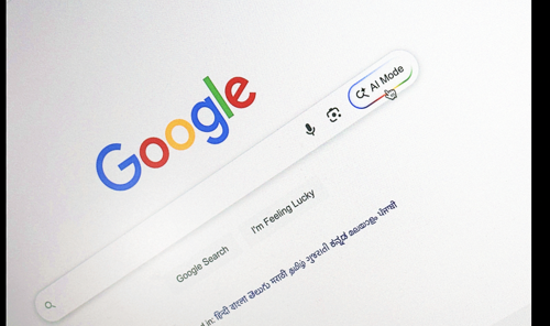 Google, AI destekli Search Live özelliğini başlattı - Resim : 1