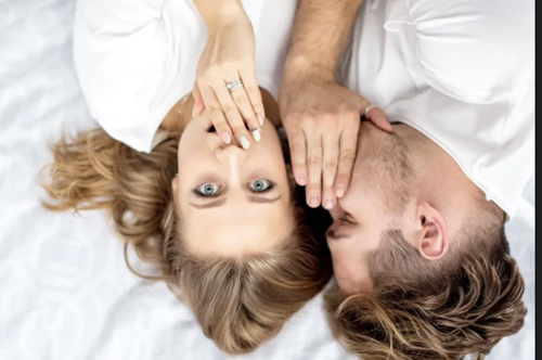 Sağlıklı bir ilişki için partnerinizle bunu yapın! - Resim : 1