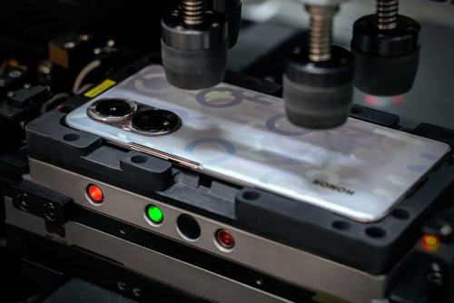 HONOR, en çok satış yapan akıllı telefon markası oldu! - Resim : 1