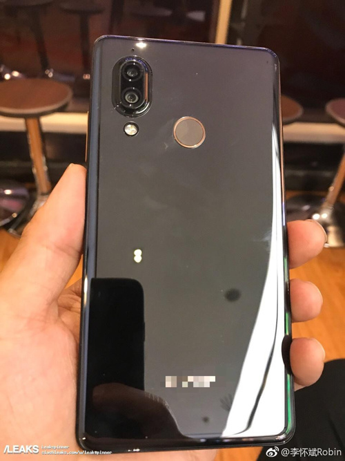 Dünyanın en kompakt 6 inç akıllı telefonu! - Resim : 3