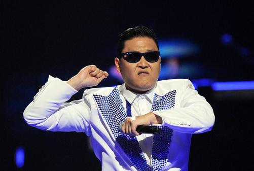 1353920365_charts-maroon-5-psy-feature.jpg