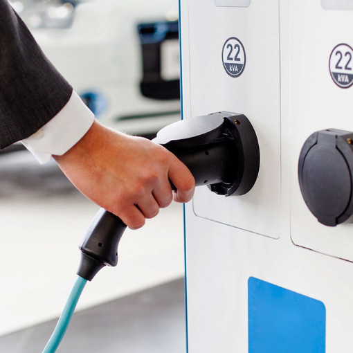 Elektrikli araç satışları yüzde 3 düşüşle 1,2 milyona geriledi