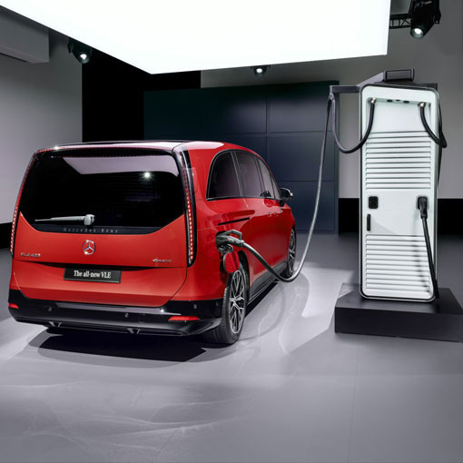 Mercedes-Benz VLE sahneye çıktı: 700 km’yi aşan menzil, 800 volt hızlı şarj